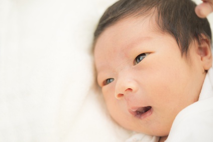 赤ちゃんの黒目の部分ってなんか大きくないですか 視力改善ポータルeye